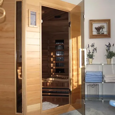 Gæstehus Gaestehaus Am Goldberg 3*